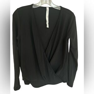 Lululemon Black Long Sleeve CrossOver Shirt Size 6